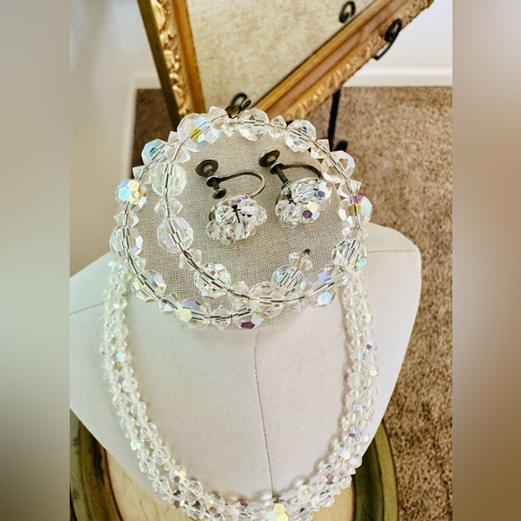 Beautiful vintage aurora borealis necklace lot - Picture 7 of 13